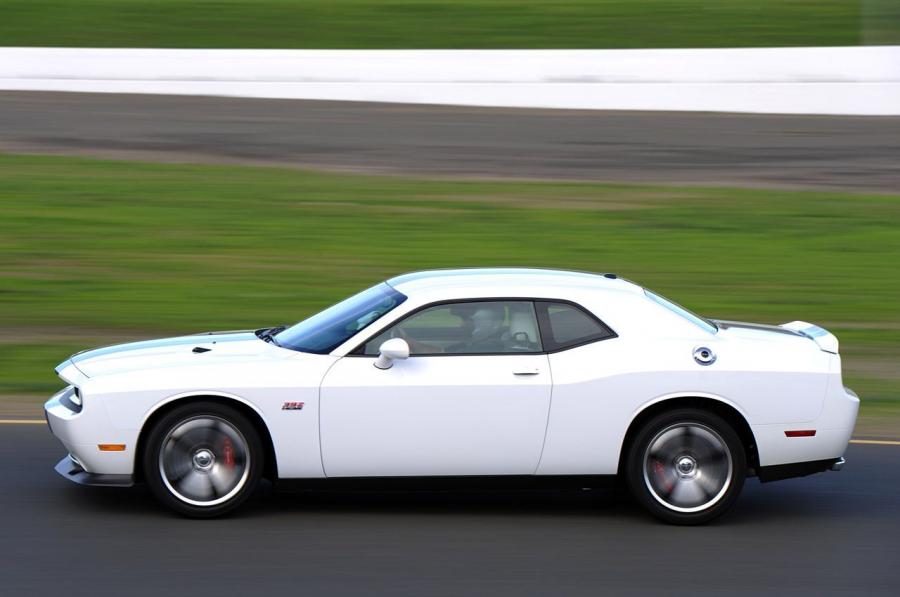  Dodge Challenger SRT8 392 2011 года  (фото 58 из 115)